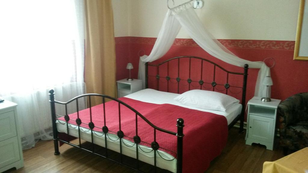 Pension Lucie Prague Luaran gambar